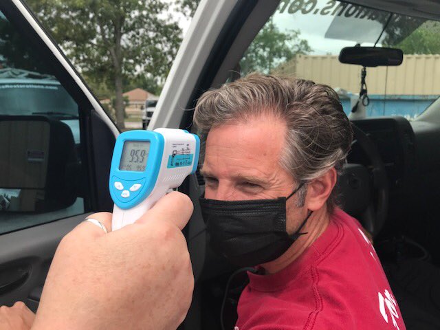 DocRestorations's tweet image. Our employees are practicing healthy social distancing plus taking multiple precautions to ensure the safety of our customers!