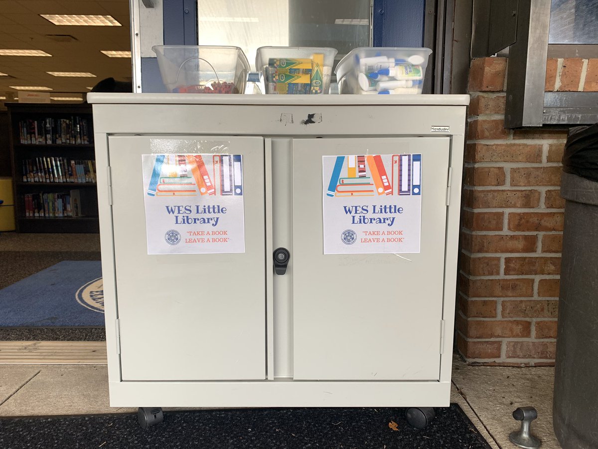 WESPANTHER's tweet photo. The @WESPANTHER LITTLE LIBRARY is open for business @preserve_thelit Porch. 🐾 Stop by and pick up a book. 📚 If you “TAKE A BOOK, LEAVE A BOOK” Enjoy and keep reading!! 🤓 @FlaglerSchools #littlelibrary #WESreads #WEgrow 🌱 https://t.co/e479WhX6cL