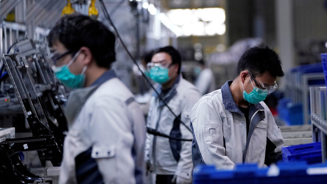 qps_US's tweet photo. China's auto industry recovers after coronavirus pandemic https://t.co/nq1VzdzxfO https://t.co/sAL3U3TyTw