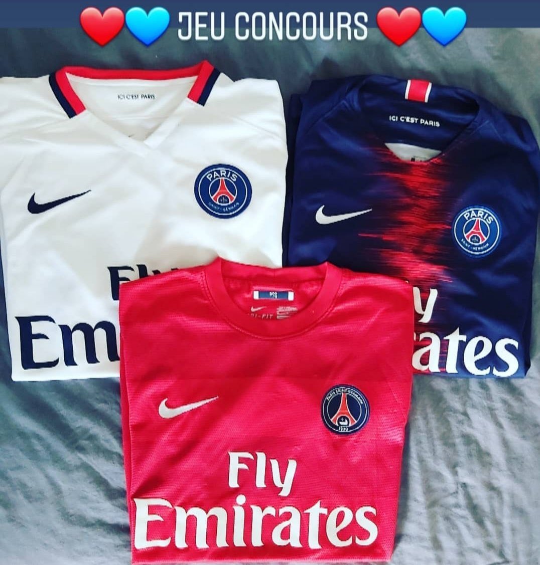 MookieBarbu's tweet photo. Hey la #TeamPSG pour tenter de gagner l’un de ces 3 maillots.👌

RT + follow @MookieBarbu et @PSGinMyBlood_of 😃

À plus de 500 RT on ajoute un masque. 🔴🔵

#MerciMookie TAS 02/05/20 https://t.co/ZdMTWUCBEM