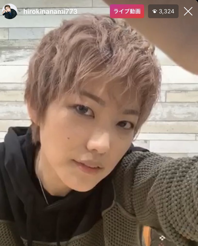 がくちゃん Twitter ನಲ ಲ シュールなスタイリッシュお掃除をしていたのは 七海ひろきさんです 外見だけではなく中身もとても素敵な方です アーティスト俳優声優など多方面で活躍されています Lineぜひ友達追加してみてください キュンキュンしますよー