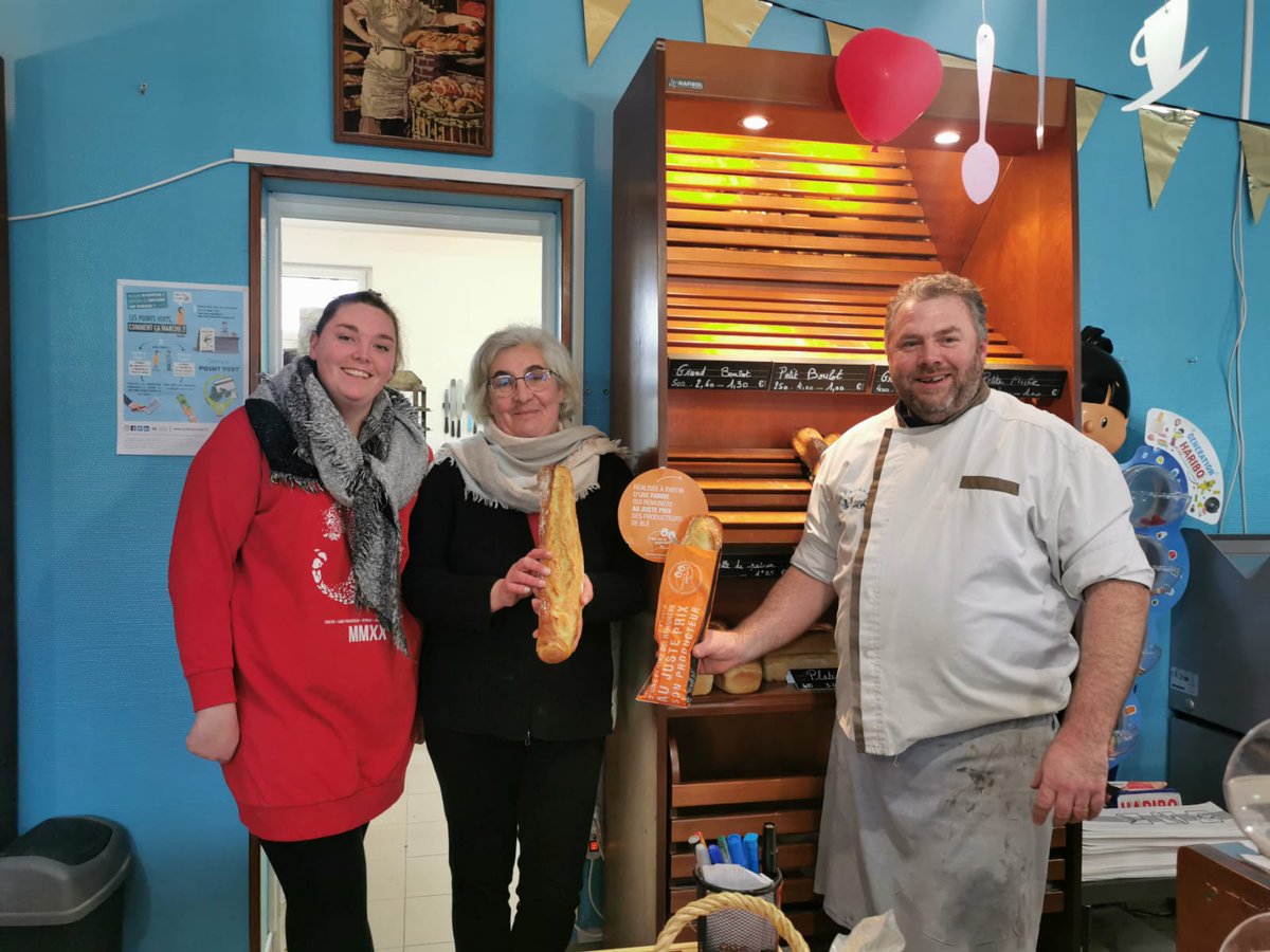 C_qui_le_Patron's tweet photo. 🙌Message de soutien aux boulangers partout en France #TousSolidaires Nous pouvons accompagner leurs efforts autant que possible en achetant notre pain en boulangerie artisanale🥖👏 #SoutienAuxProducteurs
Où trouver les baguettes CQLP près de chez vous 👉https://t.co/adBFpJaDLx https://t.co/iVrOdZ2pnv