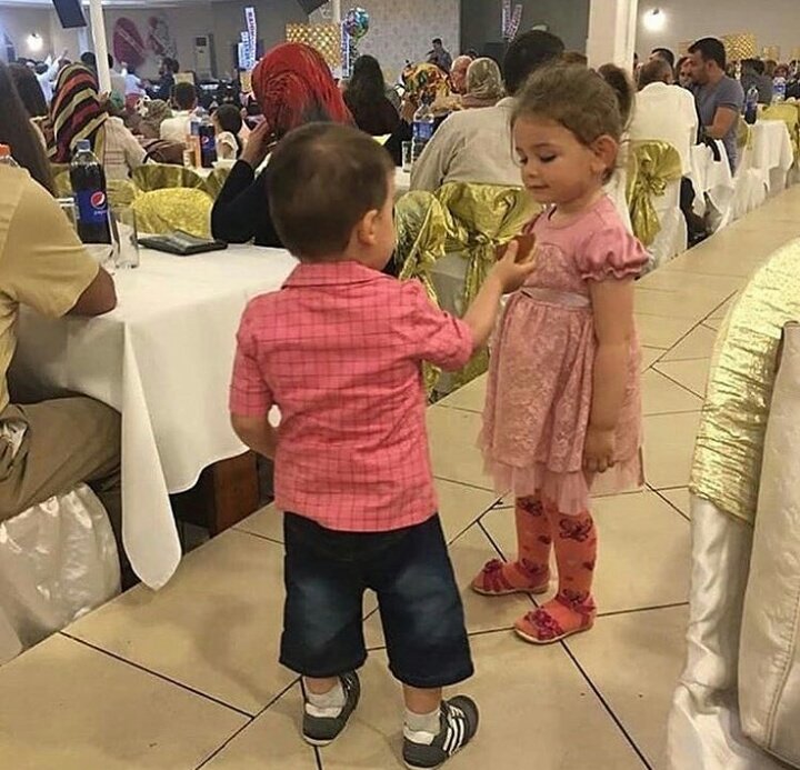 digerkm's tweet photo. Süt burger reddedilir mi zalımın kızı https://t.co/T8TIf93bUu
