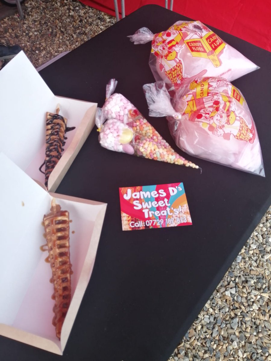 Mrs Robinson tweet media