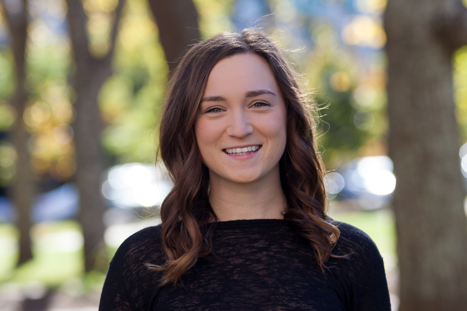 uOttawaMed's tweet photo. #COVID19 has robbed seniors of opportunities to stay social and maintain their sense of community. However, the Student-Senior Isolation Prevention Partnership (SSIPP) program offers a warm and caring solution: https://t.co/sGP85lg3Hj https://t.co/Uvv2lp9CoU