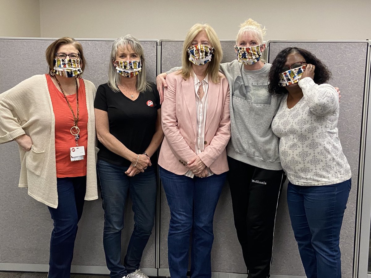 Mcscience348's tweet photo. Day 6 of STEAMing with LSI!! Masks have been delivered!! Thank you to #mthcs teachers, support staff, and Hamilton county Coaches!! For assisting!! #Covidout!! #supergirl power!! https://t.co/28A6RcX1Zg