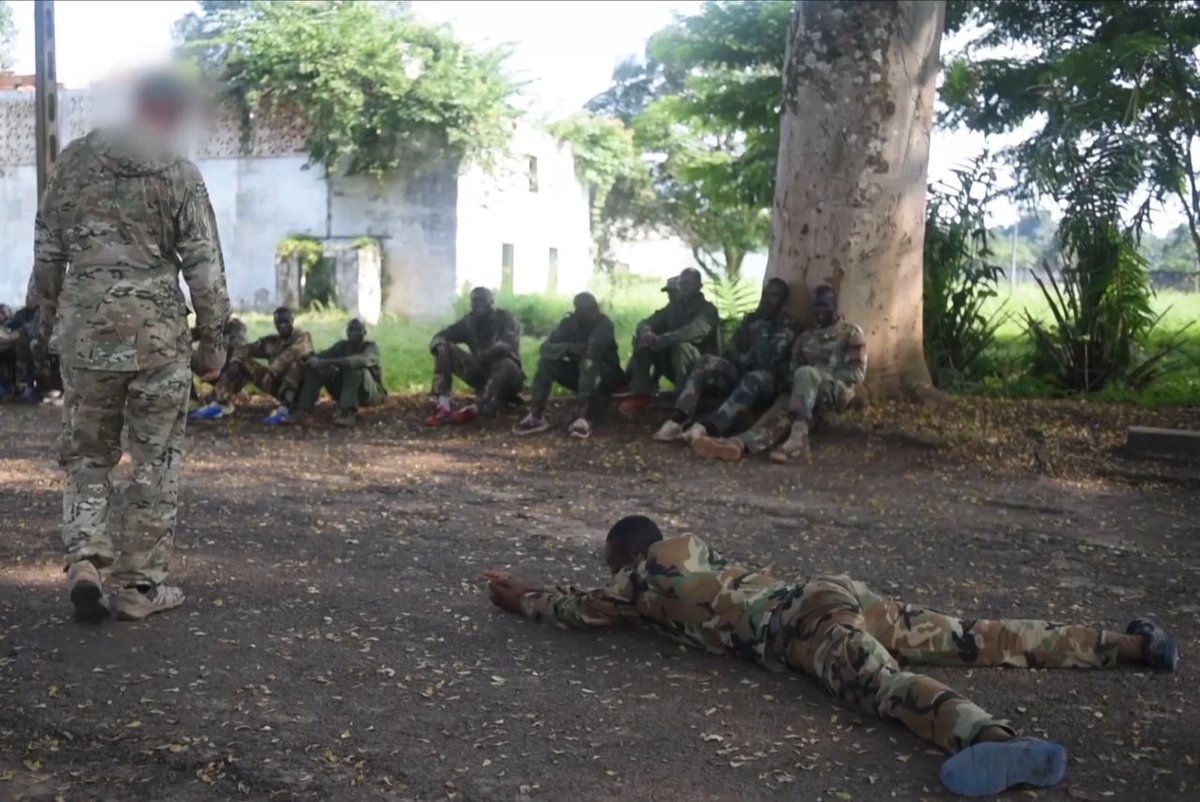 Photo of a Russian private military contractor in CAR. 4/ https://t.me/grey_zone/2253&nbsp;