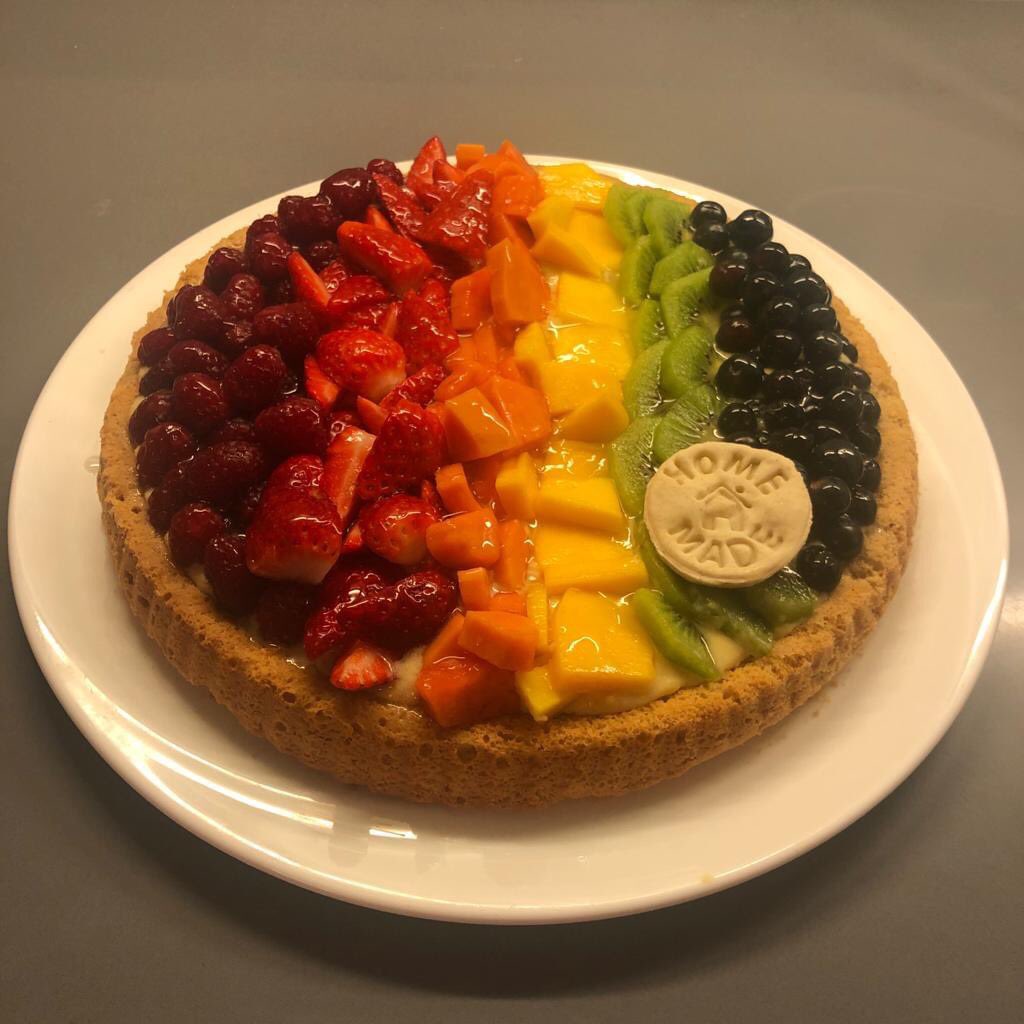 bakesocsheff's tweet photo. *Drum Roll* It's time to announce our virtual bake off winners. 

Category 1: Big cakes. Our winner and two runners up, huge well done to all 60 entries!! https://t.co/ynrcx8X3C0