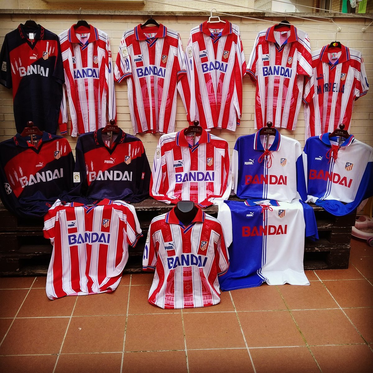ATMShirts's tweet photo. Camisetas del @Atleti temporada 96/97, vuelta a la @ChampionsLeague después de muchos años. Se usaron 3 modelos, la tercera, mitad azul y blanca en honor a la primera de 1903. #ATMShirtsCollection @classicshirts #kitoutchallenge https://t.co/jwbOqNmJA4