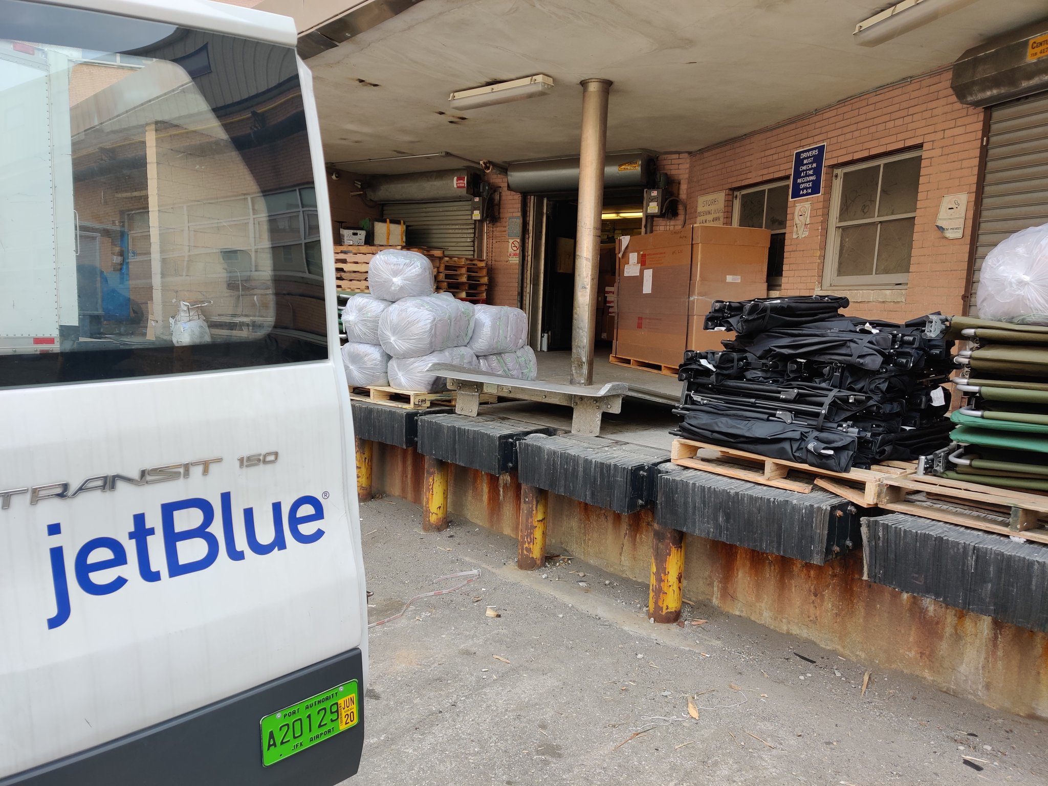 Chris Steele on Twitter "Supporting the health care workers in Queens