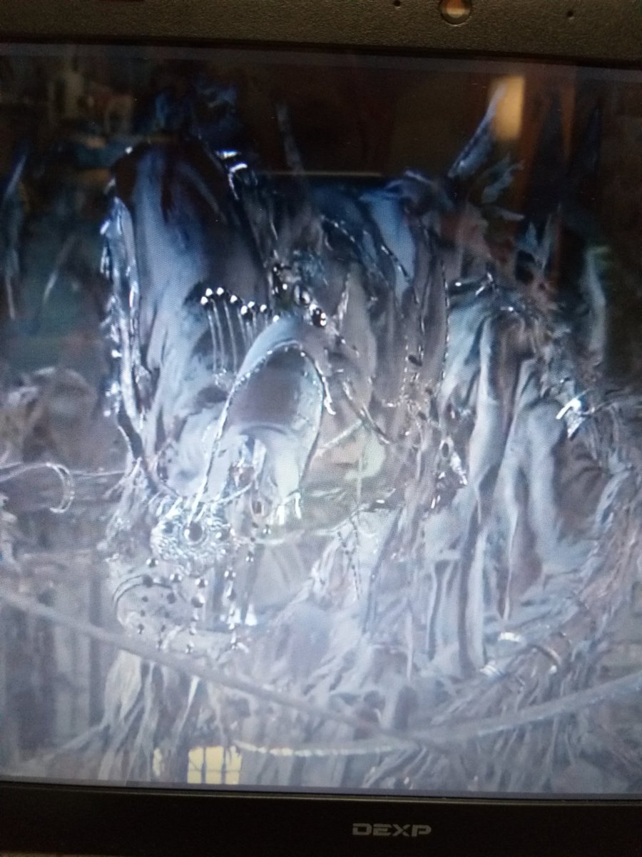 Смотрю прохождение #Bloodborne от <a href="/Sempai_Black/">Black Sempai</a> . Не могу не любоваться монстрами :3