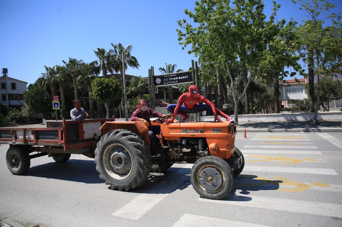 Mavioglu's tweet image. These pics are great #marvel #SpiderMan @marvel