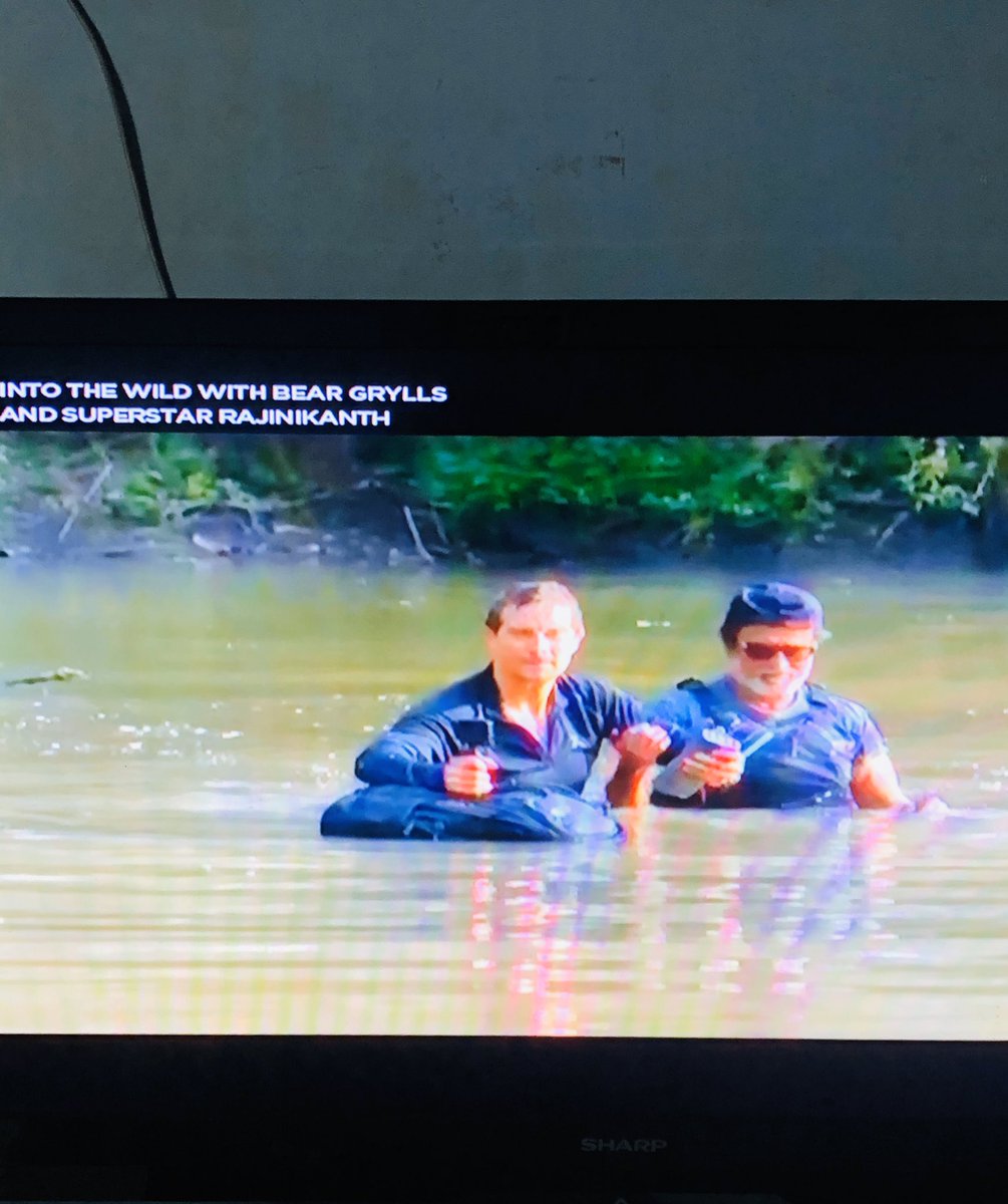 shahadthahir's tweet photo. நெருப்பு பேரோட
நீ குடுத்த ஸ்டாரோட
இன்னிக்கும் ராஜா நீ
கேட்டுபாரு #OneSuperstar #RAJINI https://t.co/cyb8sO7fdS