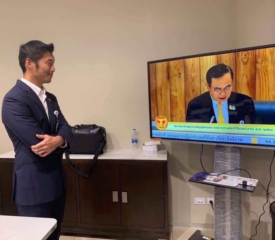 🥺 tweet media