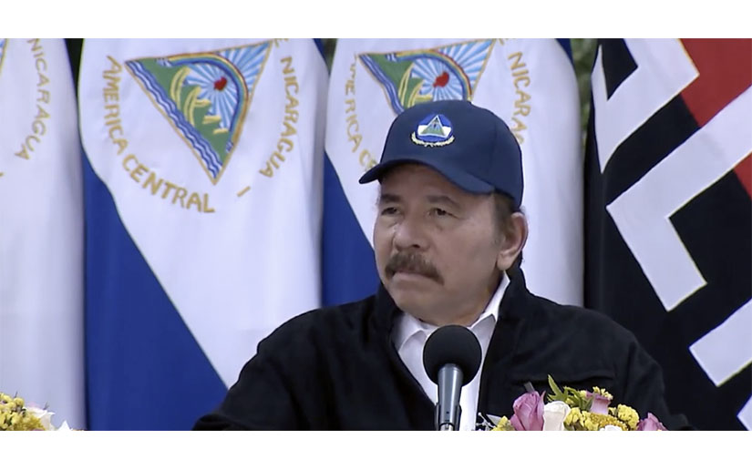 El Dolor de Muchos un Gran presidente con vision humanista, Contra todas las problematicas de un pais pequeño, su juicio capacidad durante estos años ha quedado demostrado que la riqueza de otros paises  y su cultura no sirve de mucho y que no tenemos estos indios como dicen.
