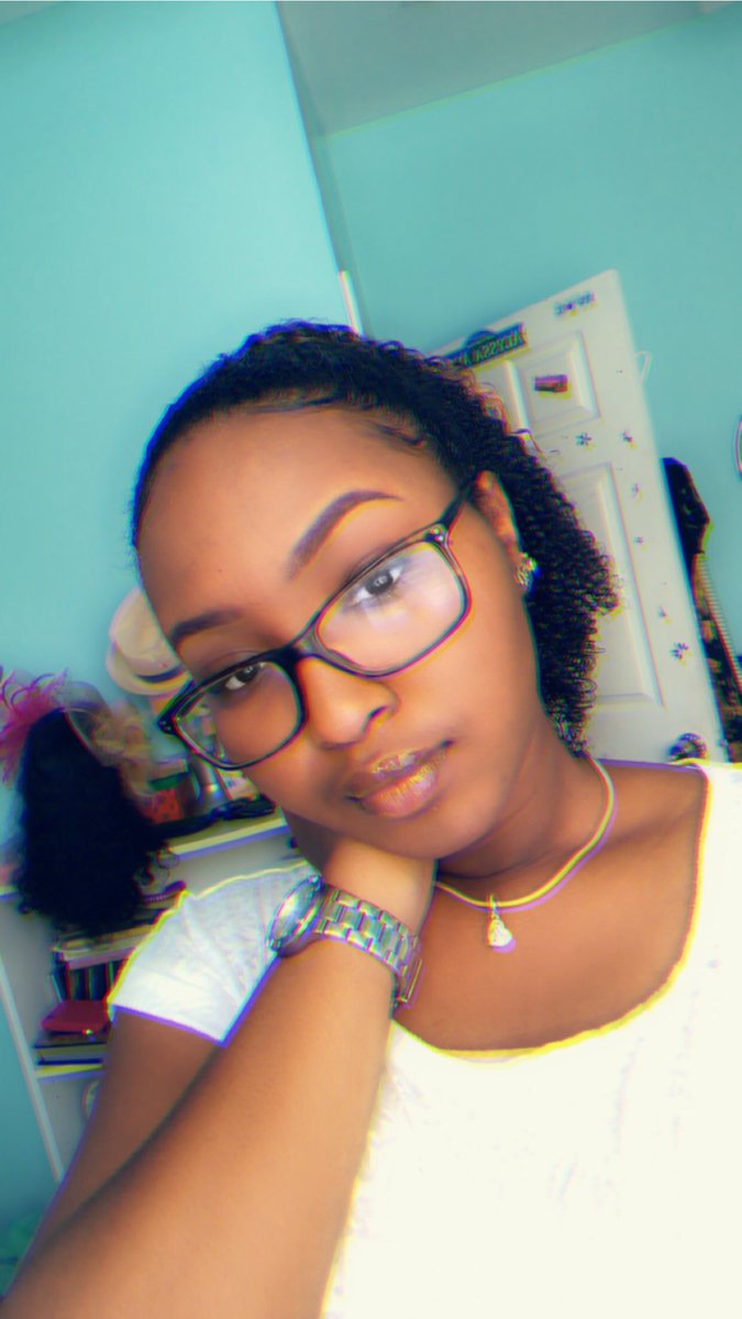 _alyjas's tweet image. 🤓