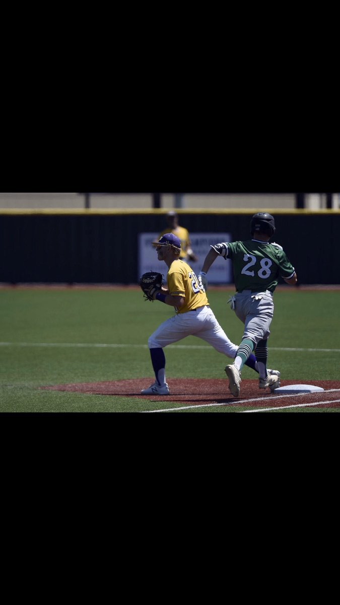 Parkersmith_20's tweet photo. Thank you @Denton_Baseball for the best 4 years of my life. #20 out! https://t.co/GMmUYNwxO6