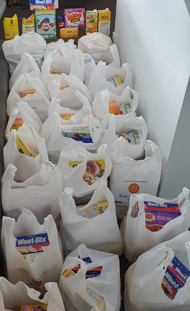 स्वार्थ बिना गरीऐको सहयोगको कुनै मूल्यांकन हुदैन । उदाहरणका लागि हाम्रो ईम्प्लोयरले COVID 19 को कारणले प्रभावित भऐका कामदारहरूलाई खाना पार्सल वितरण ग़र्ने काम समापन भयो आफैंलाई हाइलाइट नगरी वा आफ्नो तस्वीरलाई सोशल मीडियामा नराखिकन।