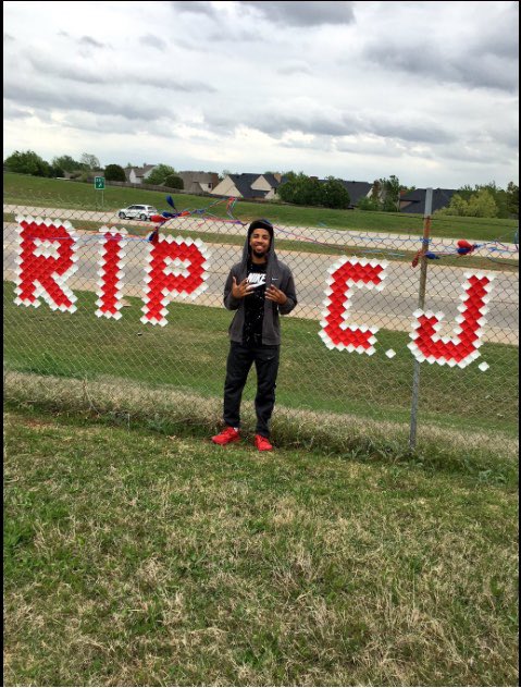 LongLiveCleato's tweet photo. Friday, April 17th, 2015 is when we all said our abrupt goodbyes. Who knew that 5 years could go by so slow and so fast....Never forgotten and always loved. #E4C #LongLiveCleato https://t.co/5dBtTeDIrG