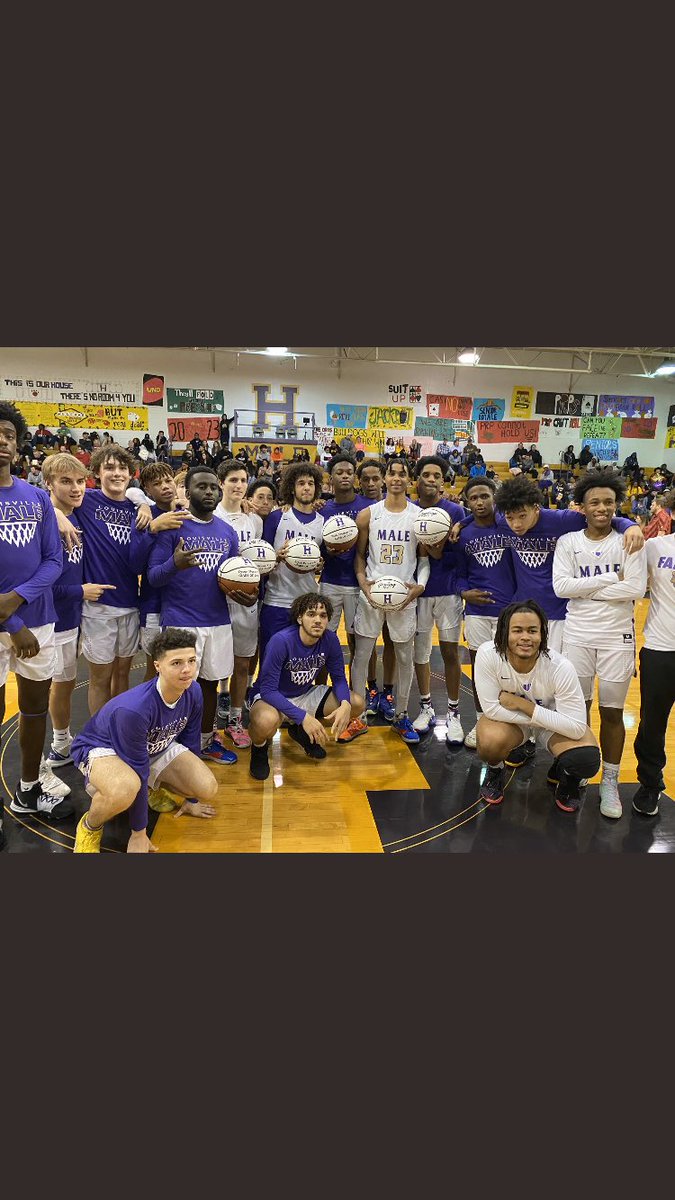 MaleHighBBall's tweet photo. #ForTheFamilyFriday #ForTheH #LaFamilia #WeAllWeGot ๐๐ฅ https://t.co/elYGTUATS5