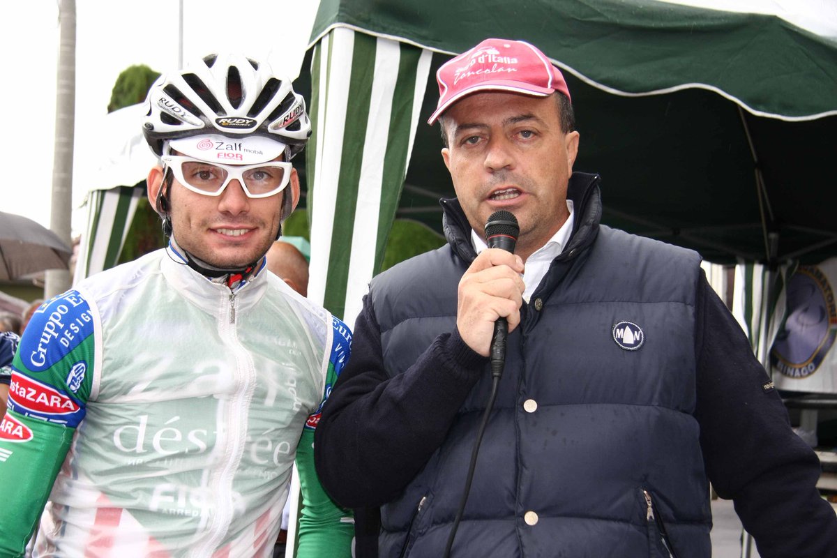 sandrobrambilla's tweet photo. #SimonePonzi e #AlessandroBrambilla - - Ponzi a #Varese 2008 arrivo' secondo al #Mondiale #under23 - #SandroBrambilla https://t.co/E5UbRe06x6
