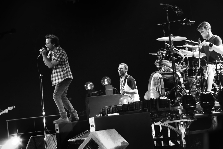 Pearl Jam tweet media