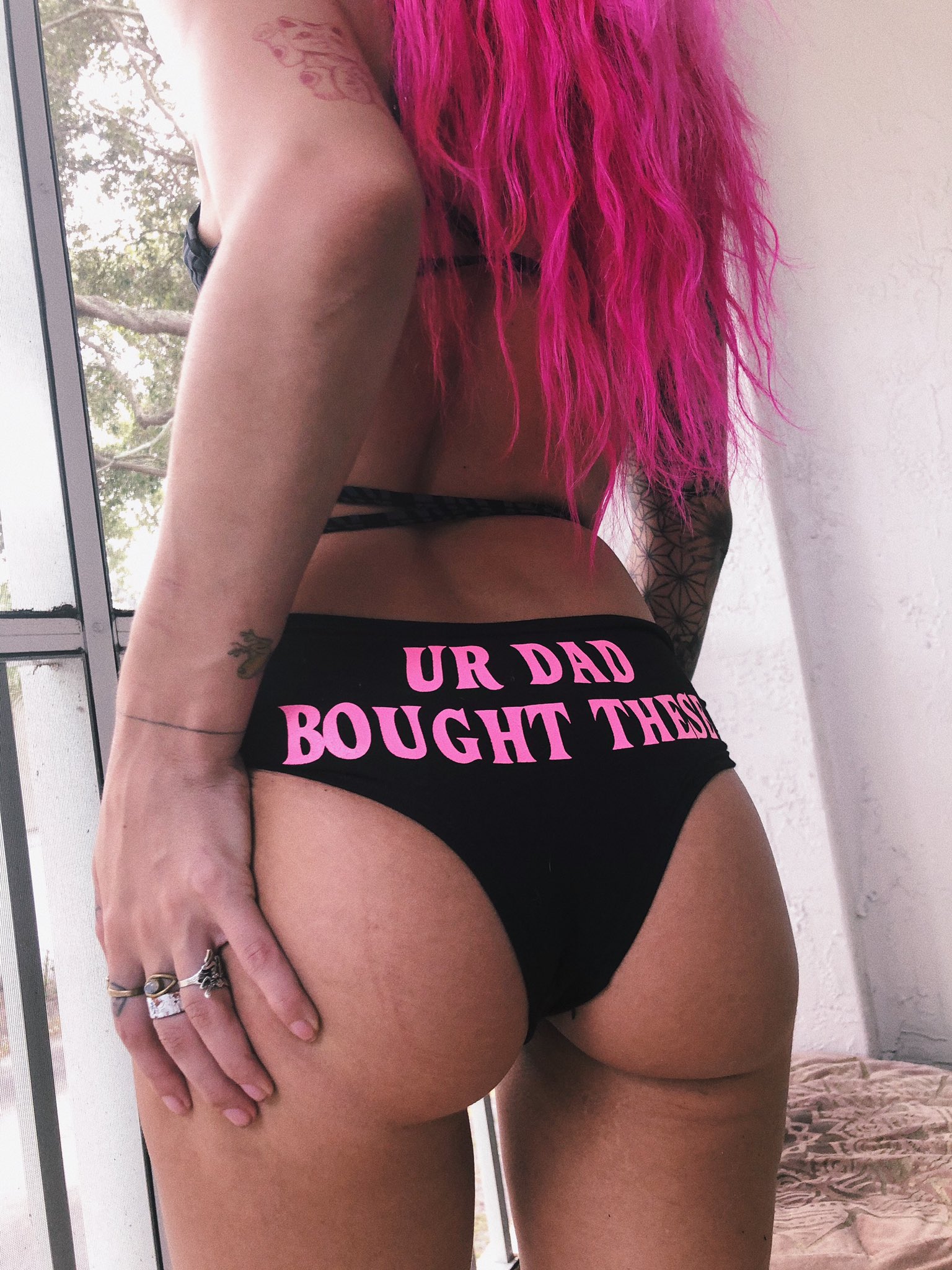 inbedwithbambi on Twitter: "RT @xopinkiexo: ♡ https://t.co/ApoufvyOBe