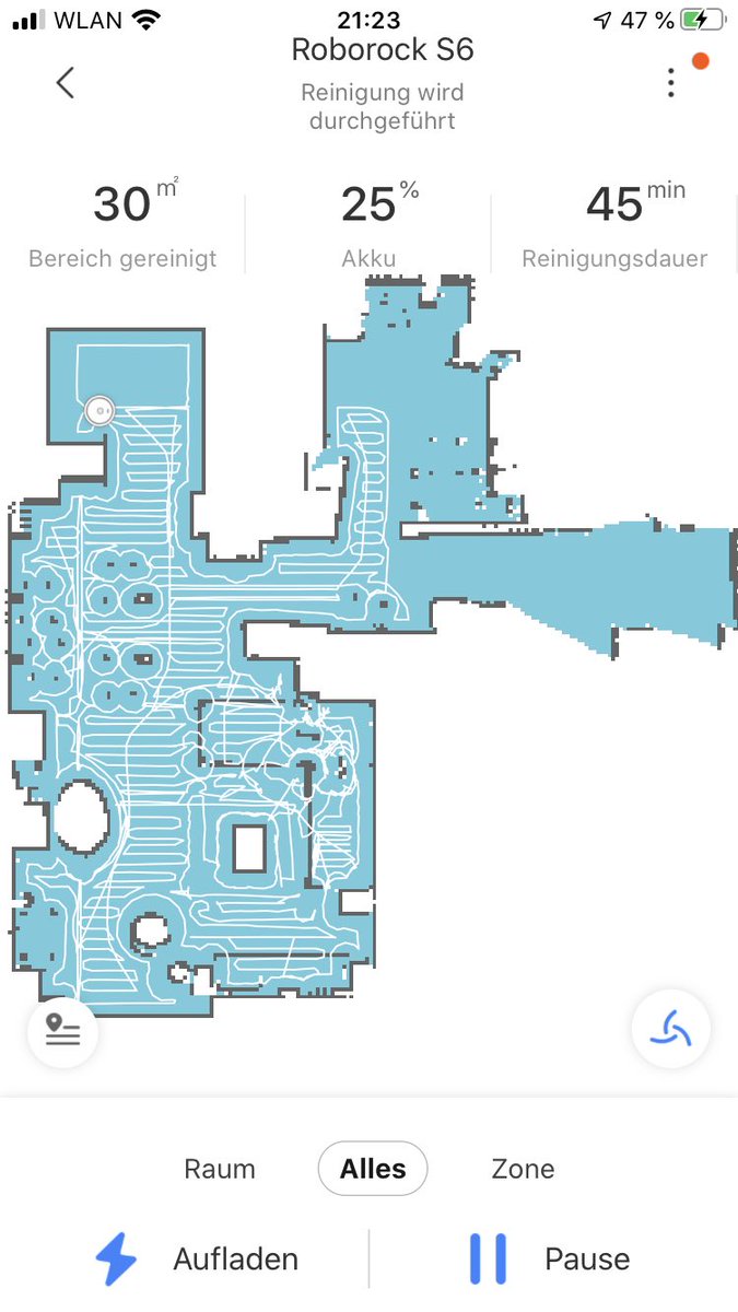 lucky_Steve's tweet image. Also die Saugleistung ist super was ich bisher ausm Staubbehälter raus hab. Mit Kabel am Boden hat das Gerät Probleme und ob der Akku (Start war bei 60%) für die ganze Wohnung reicht? Da fehlen noch 3 Räume auf der Karte! 🧐 ⁦@XiaomiDE⁩ #roborocks6