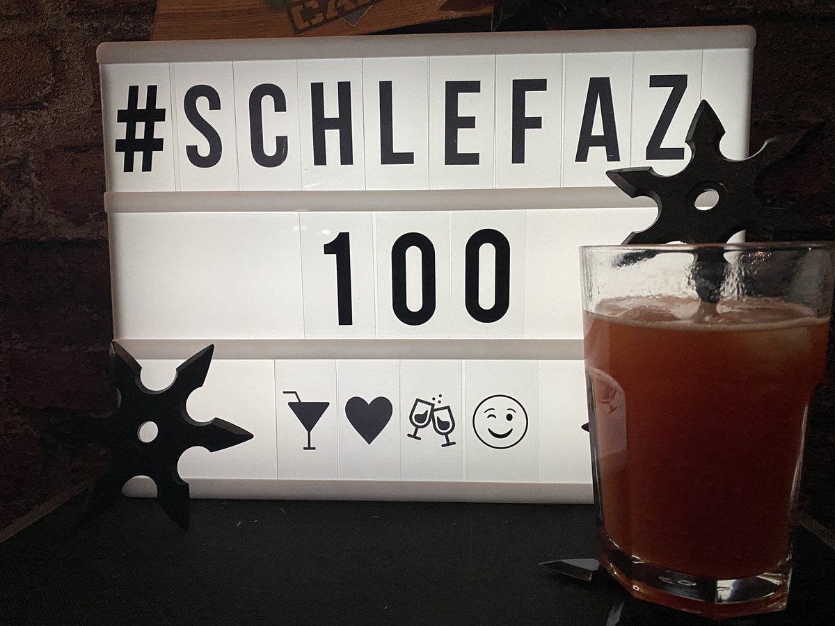 Andre_Milewski's tweet photo. Der Cocktail des Abends steht bereit. #Schlefaz #Schlefix #Schlefaz100 https://t.co/QgCJ1JA66J