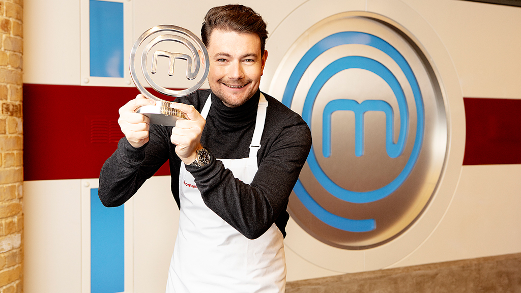 bbcpress's tweet photo. Thomas Frake has become the #MasterChef 2020 Champion, the sixteenth amateur cook to claim the prestigious title: https://t.co/88kkia7BnI https://t.co/VAPzFNCqP5