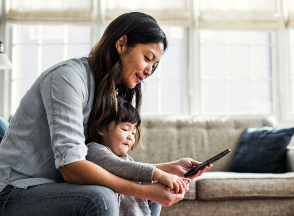 SIUfinaid's tweet photo. @SIUC If you're a single parent and can answer how you will use your education to improve your family, don't miss out on a scholarship opportunity ending April 30th! https://t.co/6kgrVLITem #DebtFreeFriday https://t.co/G1PVj1kB99