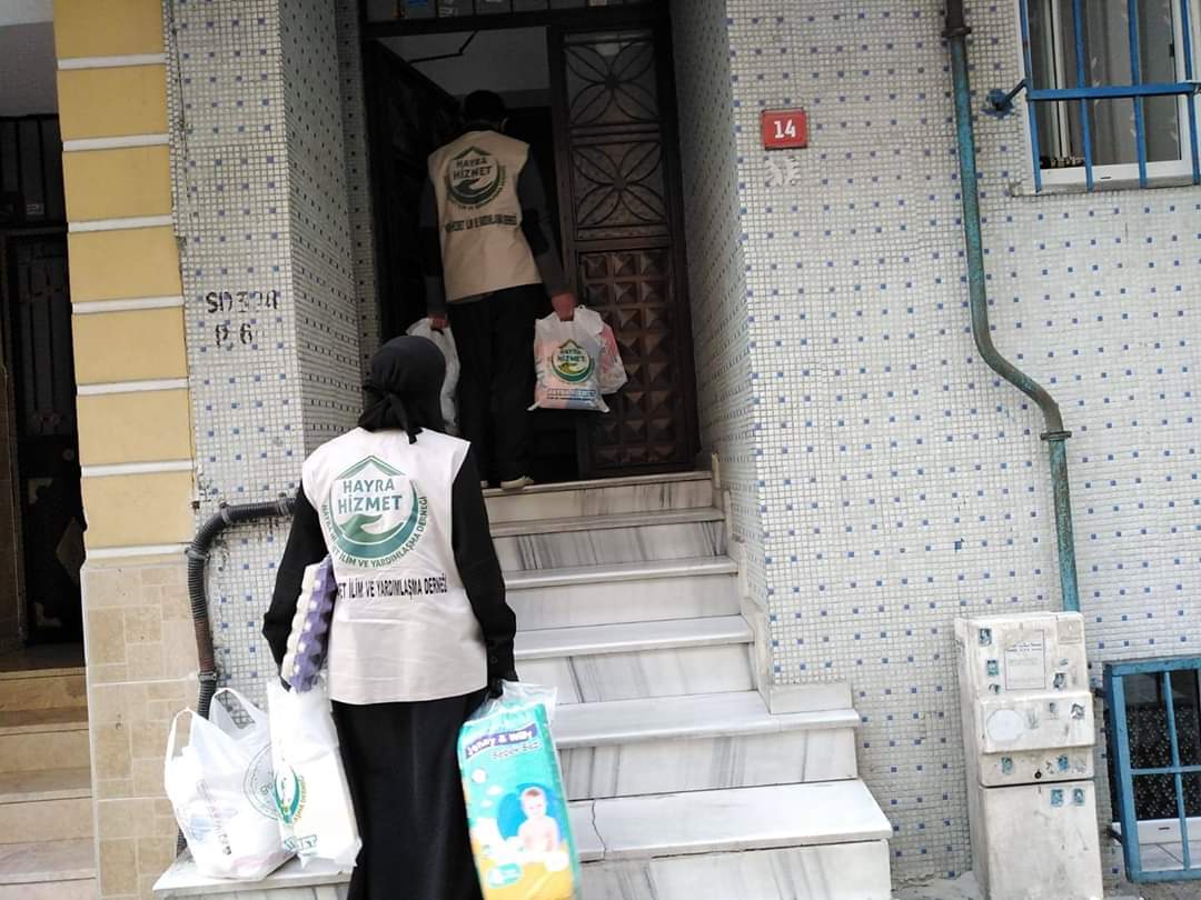 HayraHizmet's tweet photo. #İstanbul Bağcılarda İkamet Eden 3 Çocuklu #Bacımızın #250_TL Değerinde #Market Alışverişi Yapıldı Ve #200_TL Teslim Edildi.
#Ramazan Öncesi #Türkiye'de Ailelerimize Ulaşmaya Devam Ediyoruz.
Gelin Bu Zorlu Süreçte #Ülkemizdeki Gerçek İhtiyaç Sahiplerine Hep Beraber Ulaşalım https://t.co/QbTxLYCc2F