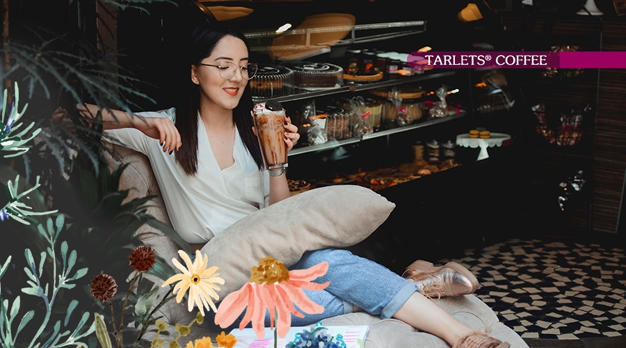 Un #FelizSábado se obtiene compartiendo momentos con #TarletsCoffee. 🥤🥮 

#Ensaladas #Dessert #Dulce #Postre #Bebidas #SodaItaliana