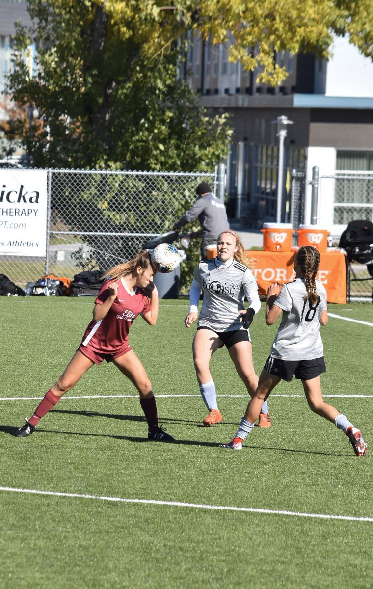 ❕Player Profile❕
Olivia McIlnay, # 17
Freshman Defender
Fav pump-up song: "Act Up"
Fav team: USWNT
Hidden Talent: She can do a front handspring!