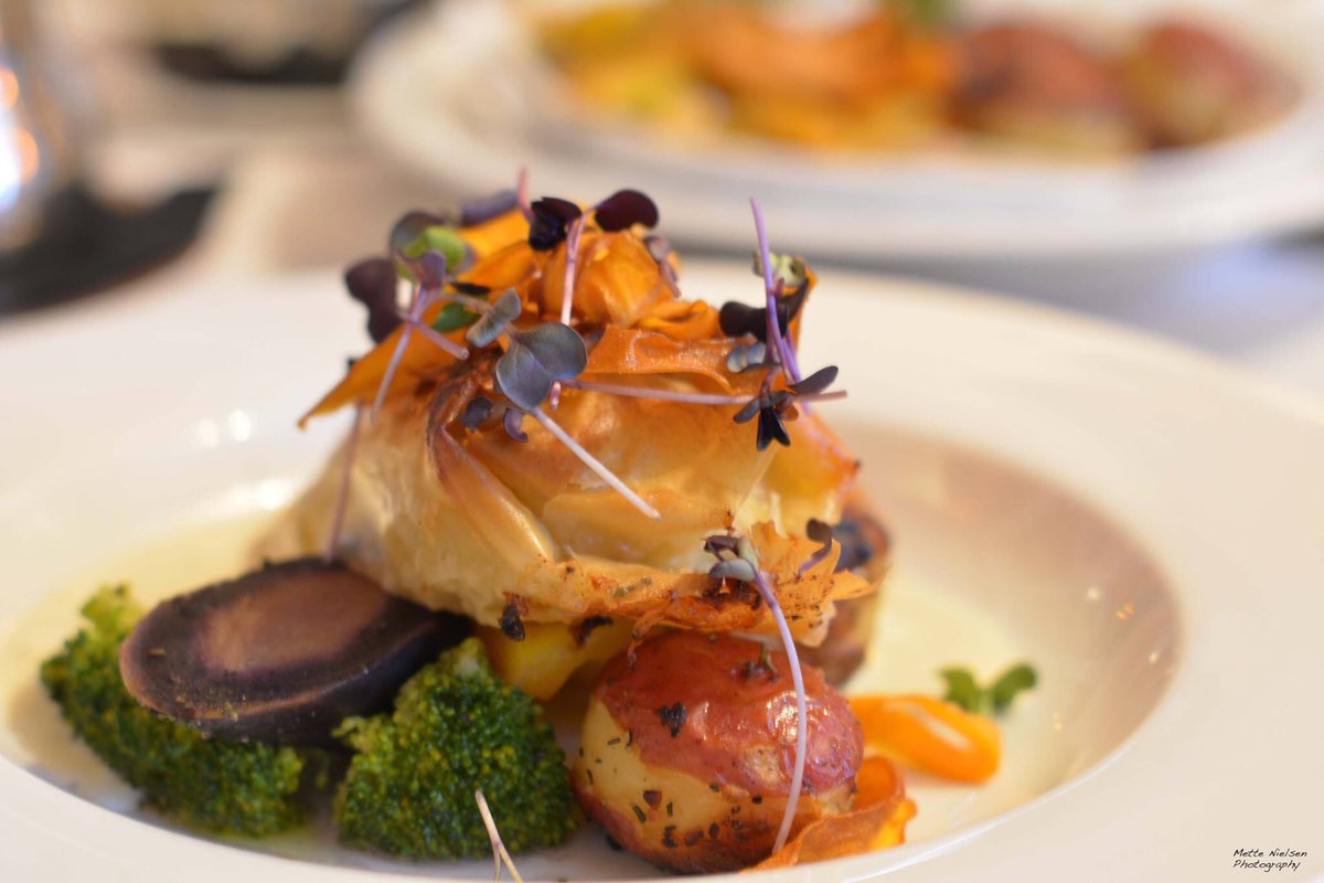 Starting in May! Weekend Supper Club Heather Lodge on Friday’s and Saturday’s Rhurbarbs Restaurants. Chef’s will post a fresh made menu in advance for preorders.  Pickup or delivery with non touch service! #Haliburton highlands