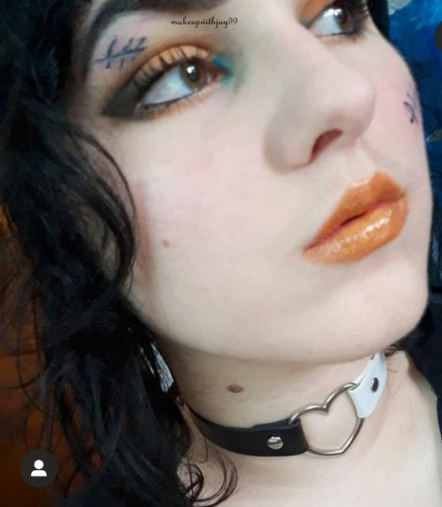 makeupwithjay's tweet photo. Did @Korn inspired makeup. Makeup is listed on my insta but the eyeshadow was @JeffreeStar cosmetics minibreaker palette,@bhcosmetics bring me back to Brazil palette (blue) and @silhouetteboutiques (Insta) karamel palette 
https://t.co/yamyzdjoxq (code "Byjay99')
#Makeup https://t.co/SQc0JnG9B9