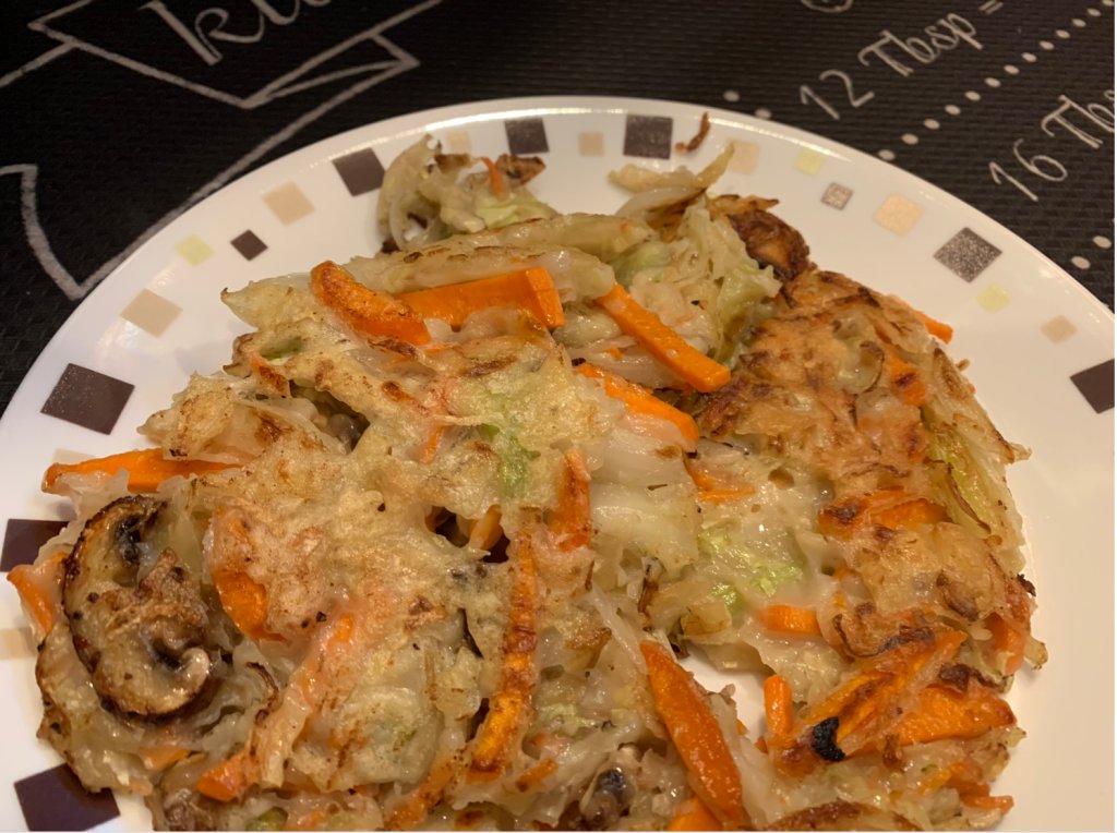 NoniRW's tweet image. Korean Fried Vegetable Pancake for Breakfast lazyasiancooks.com/2020/04/17/kor…