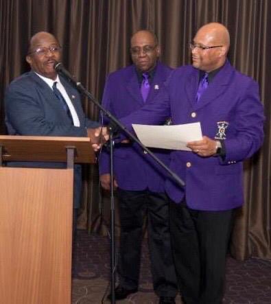 XMM2012's tweet image. Happy 8th Charter Day to the “See It Through” Chi Mu Mu Chapter. (Photo: receiving charter certificate from the 39th Grand Basileus, Brother Dr. Andrew Ray) #OmegaPsiPhi #CharterDay #queversary