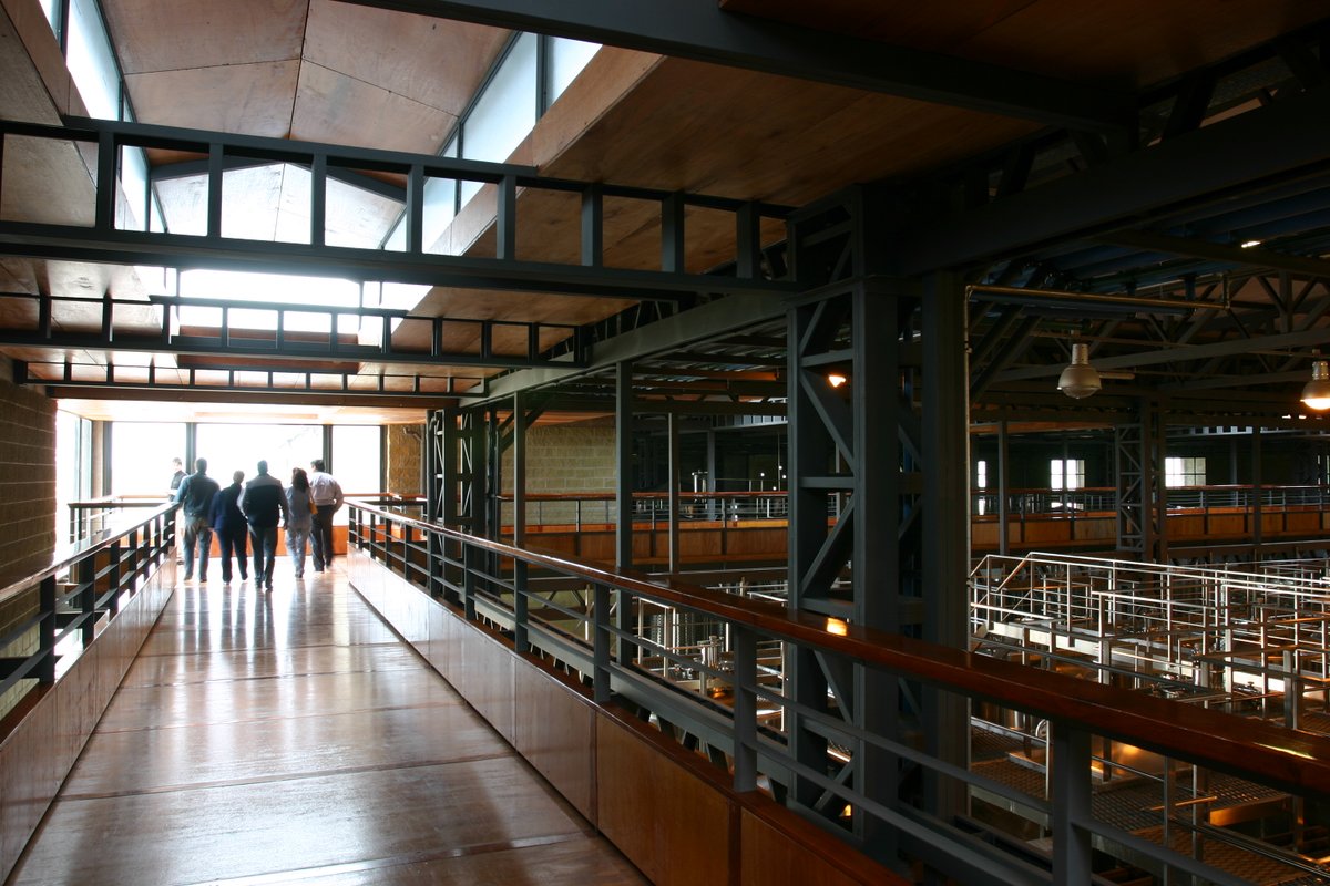 El Malbec ingresó a nuestro país en 1853 de la mano de Michel A. Pouget, ingeniero agrónomo francés.

#MalbecWorldDay #MalbecArgentino