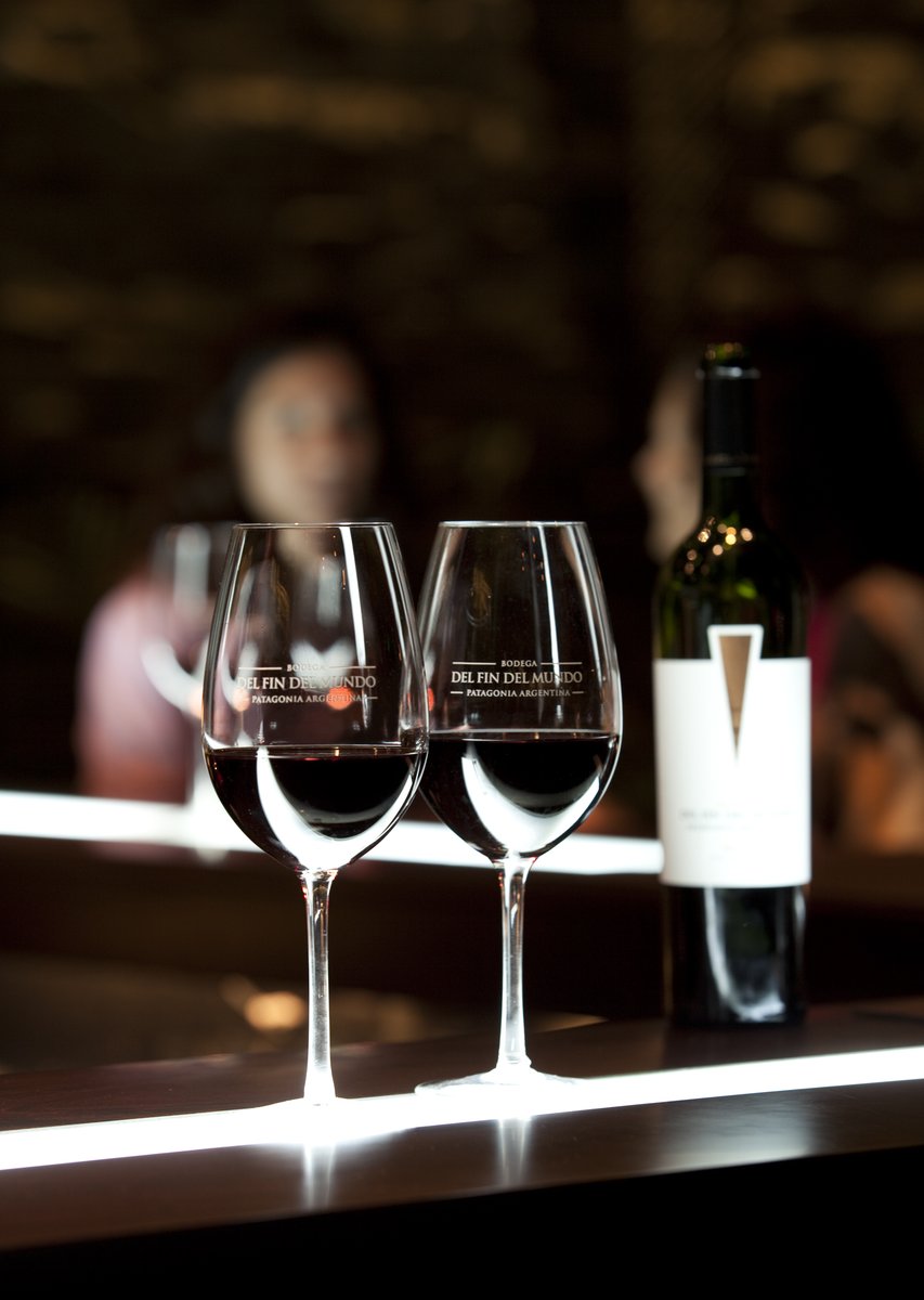 El #MalbecWorldDay fue creado por <a href="/winesofarg/">Wines of Argentina</a> y celebrado por primera vez el 17 de abril del 2011, en honor a que en 1853 se presentó el proyecto con vistas a fundar una Quinta Normal y una Escuela de Agricultura. 

#MalbecArgentino