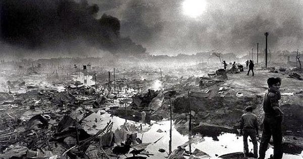 As Lon Nol was making deals for "US aid" to Cambodia (Khmer rubber, rice, sugar, and minerals in exchange for US capital penetration), he was directing US and South Vietnamese carpet bombs against the Khmer peasantry who launched uprisings against his autocratic rule.