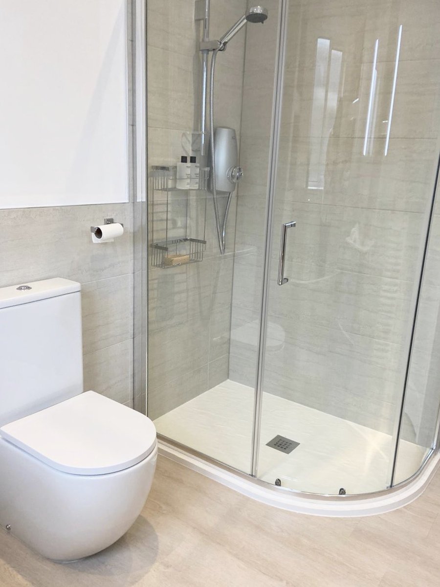 TheTapEndDesign's tweet photo. More from the #bathroom we posted earlier today - this time only #AfterPics 📸
For the before shot check out our previous post!
#NeutralBathroom #BathroomDesign #Cardiff https://t.co/9ZhHrzEP2g
