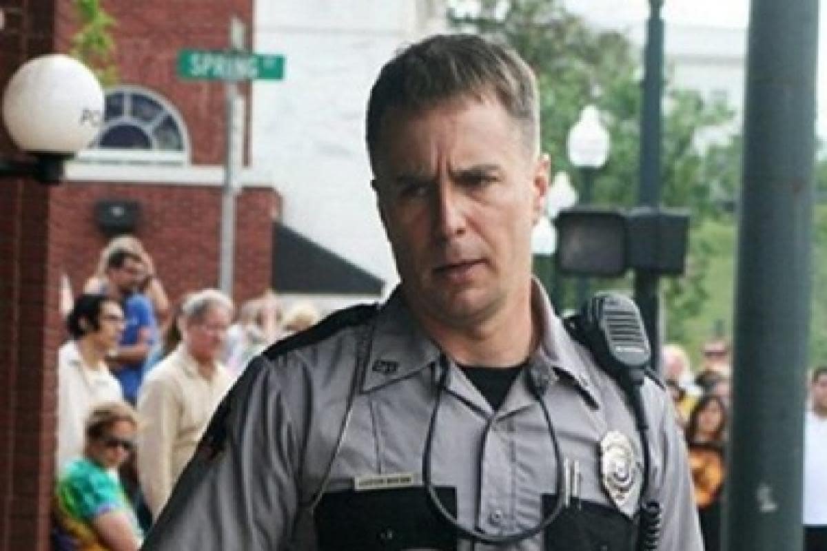 👮🏻