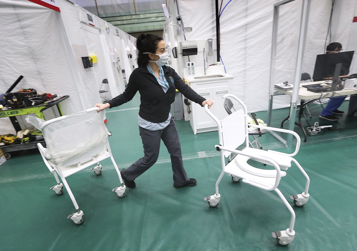 Dan_Janisse's tweet photo. A look inside Windsor Regional Hospital’s field hospital at the St. Clair College SportsPlex. The facility opens tomorrow. @StClairCollege  @WRHospital  #COVID19 https://t.co/8Pv5xsBOEi