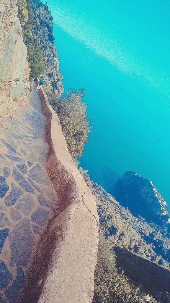 DifRania1's tweet photo. سانتوريني الجزائر #capcarbon_bejïa https://t.co/aCH071y70J