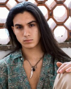 lucaberna9's tweet photo. Ecco chi mi ricorda Jacob
#NewMoon https://t.co/RwjYsMGazz