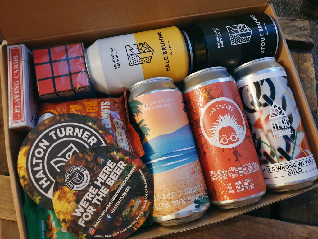 MyBikeAdventure's tweet photo. Just gonna leave this here...π€€π»π Big thanks to @HaltonTurner & @Ross1875lang for delivering my little box of awesomeness today!! #IsolationBox of Kings! π»ππ
#CraftBeer #Birmingham #BeerHeroes #LockdownLife #SupportLocal #Beeroclock https://t.co/inPqb61QSz