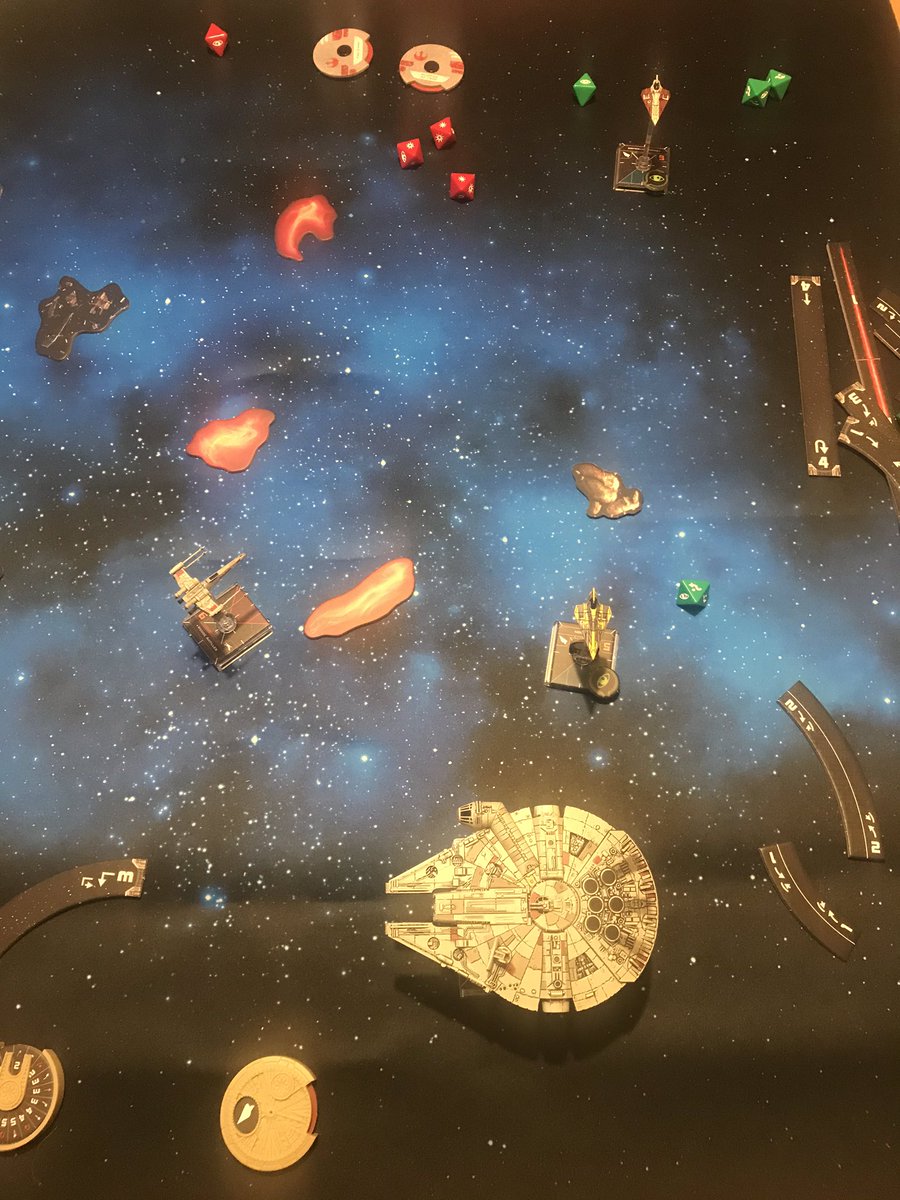 Tigerfrogg's tweet photo. Quick game of X-Wing #xwing https://t.co/moRGPKpa4h