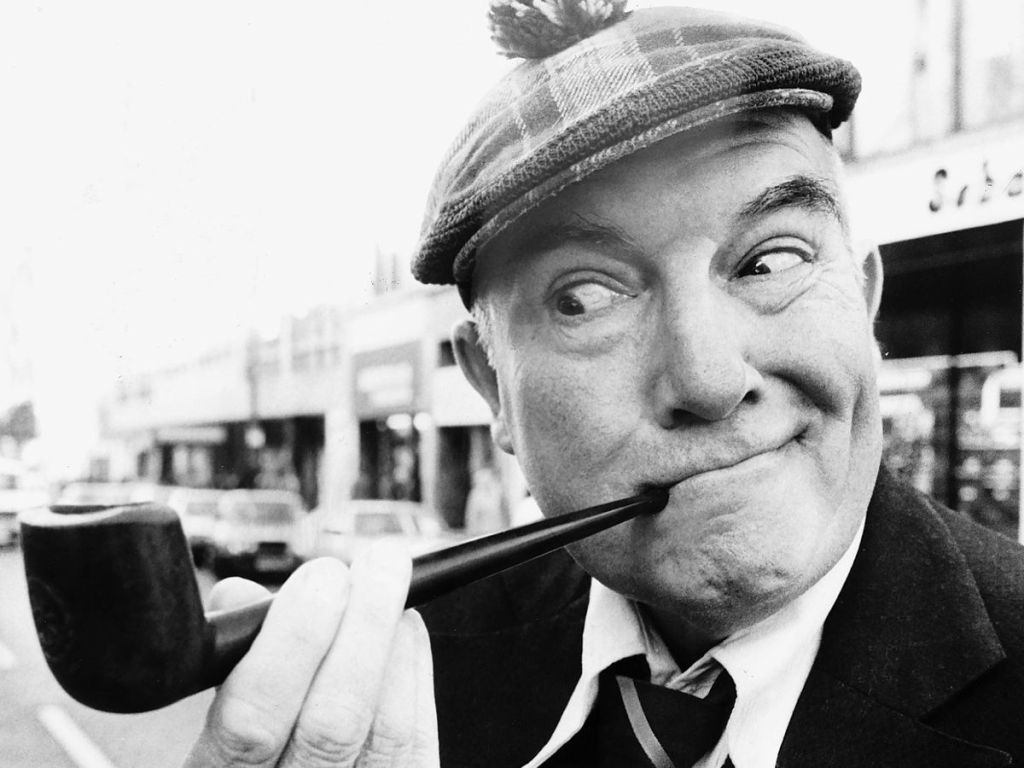 Williamm49's tweet image. Famous Scots. #ChicMurray. #comedian #funny #tv #scottish #legend #humour #laughs williamsinclairmanson.co.uk/famous-scots-c…