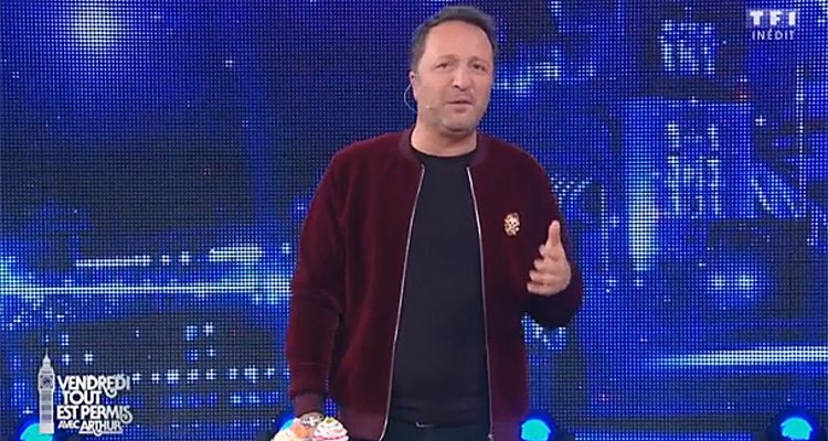 kiffeur's tweet photo. Des invités encore exceptionnels ce soir j’ai nommé Claudia Tagbo,Kev Adams,Ary Abittan qui vont faire le décor penché pour la 17ème années de suite https://t.co/sNVktMIUnj